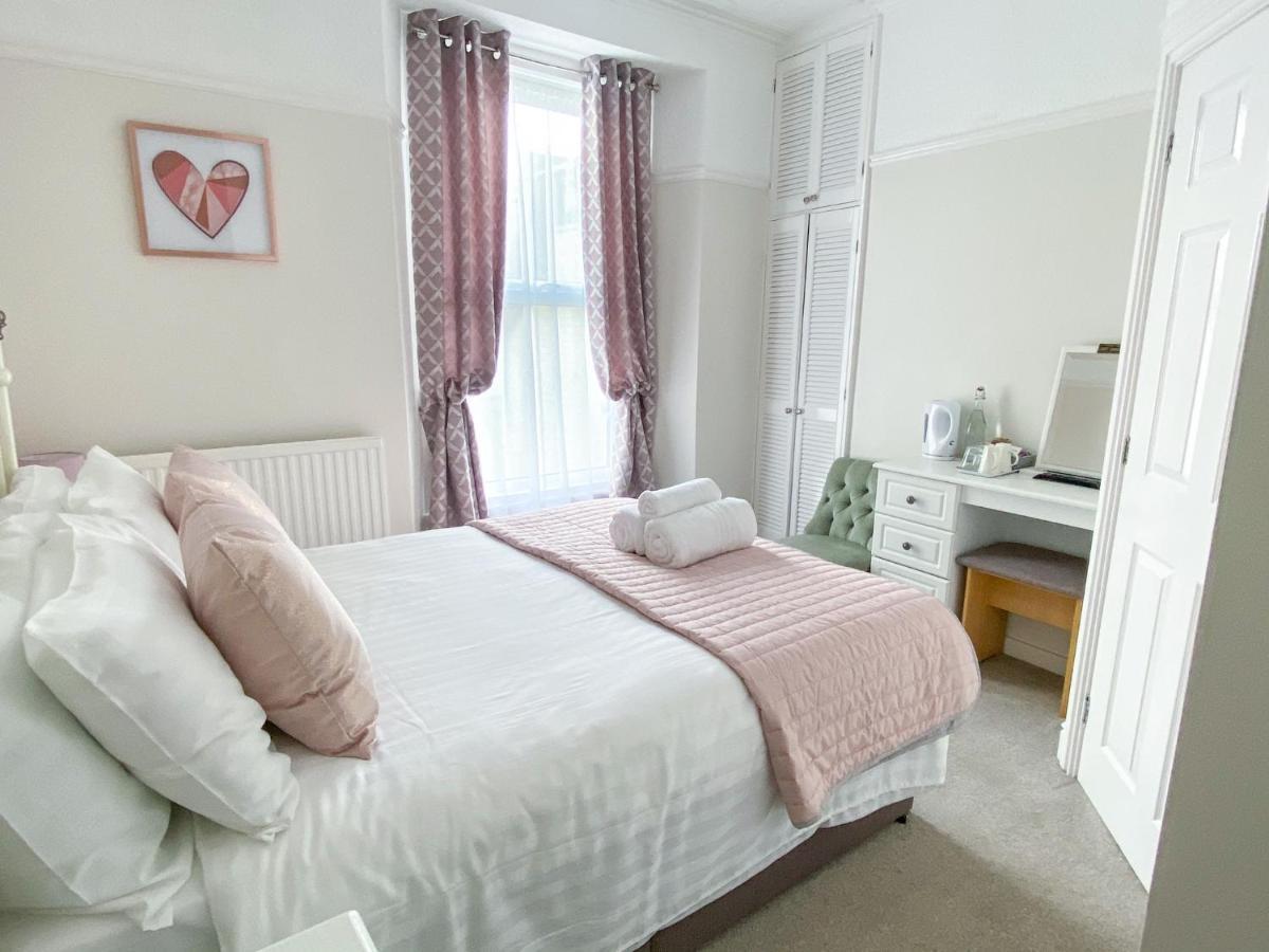 No 6 Quality Guesthouse Llandudno Esterno foto
