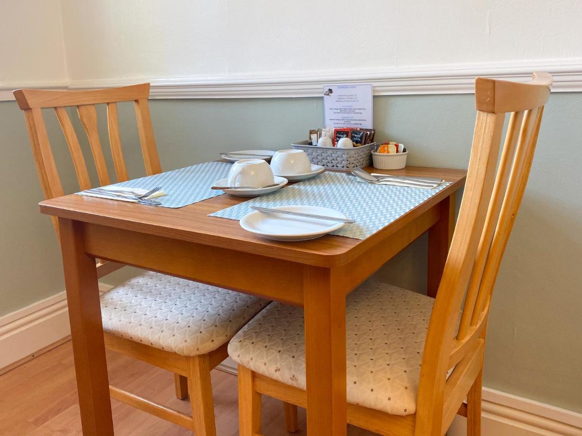 No 6 Quality Guesthouse Llandudno Esterno foto