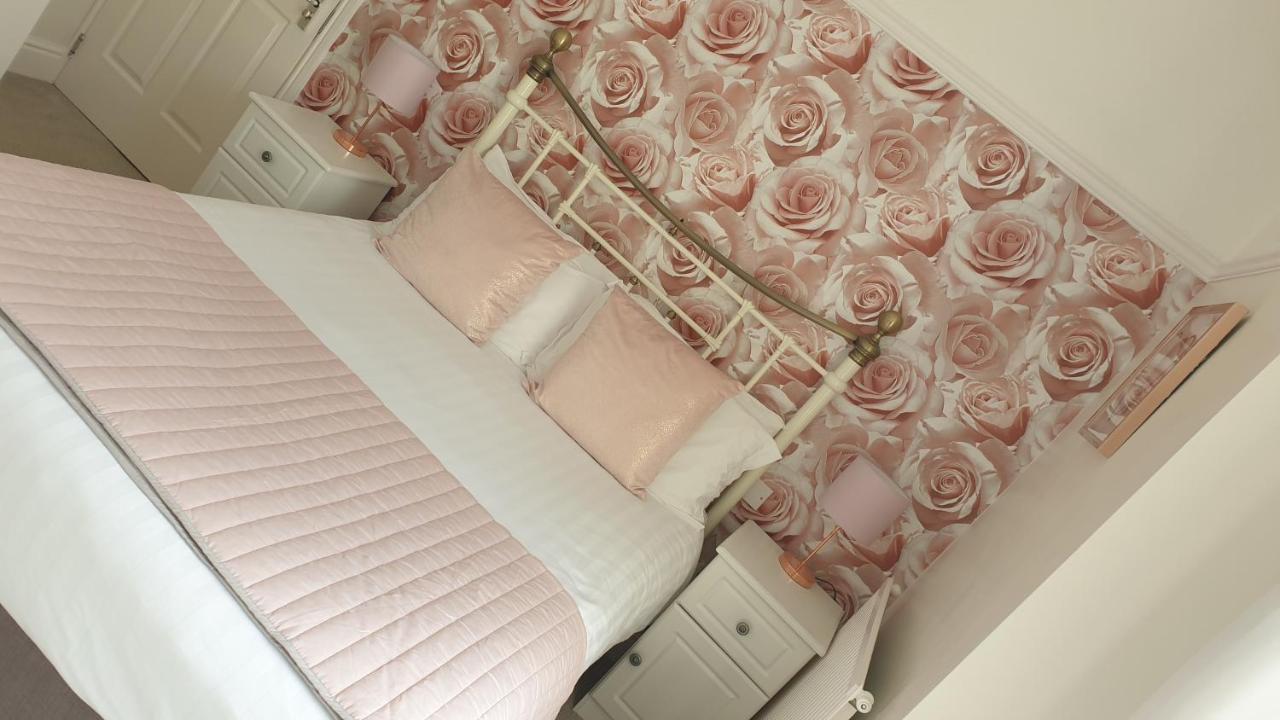 No 6 Quality Guesthouse Llandudno Esterno foto