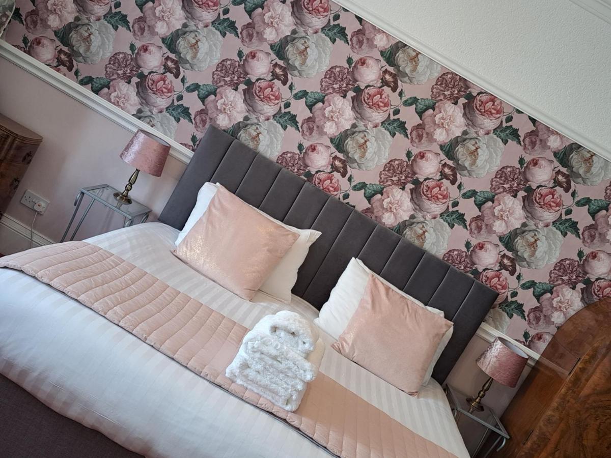 No 6 Quality Guesthouse Llandudno Esterno foto
