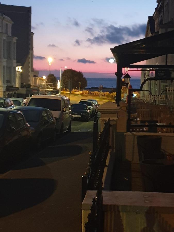 No 6 Quality Guesthouse Llandudno Esterno foto